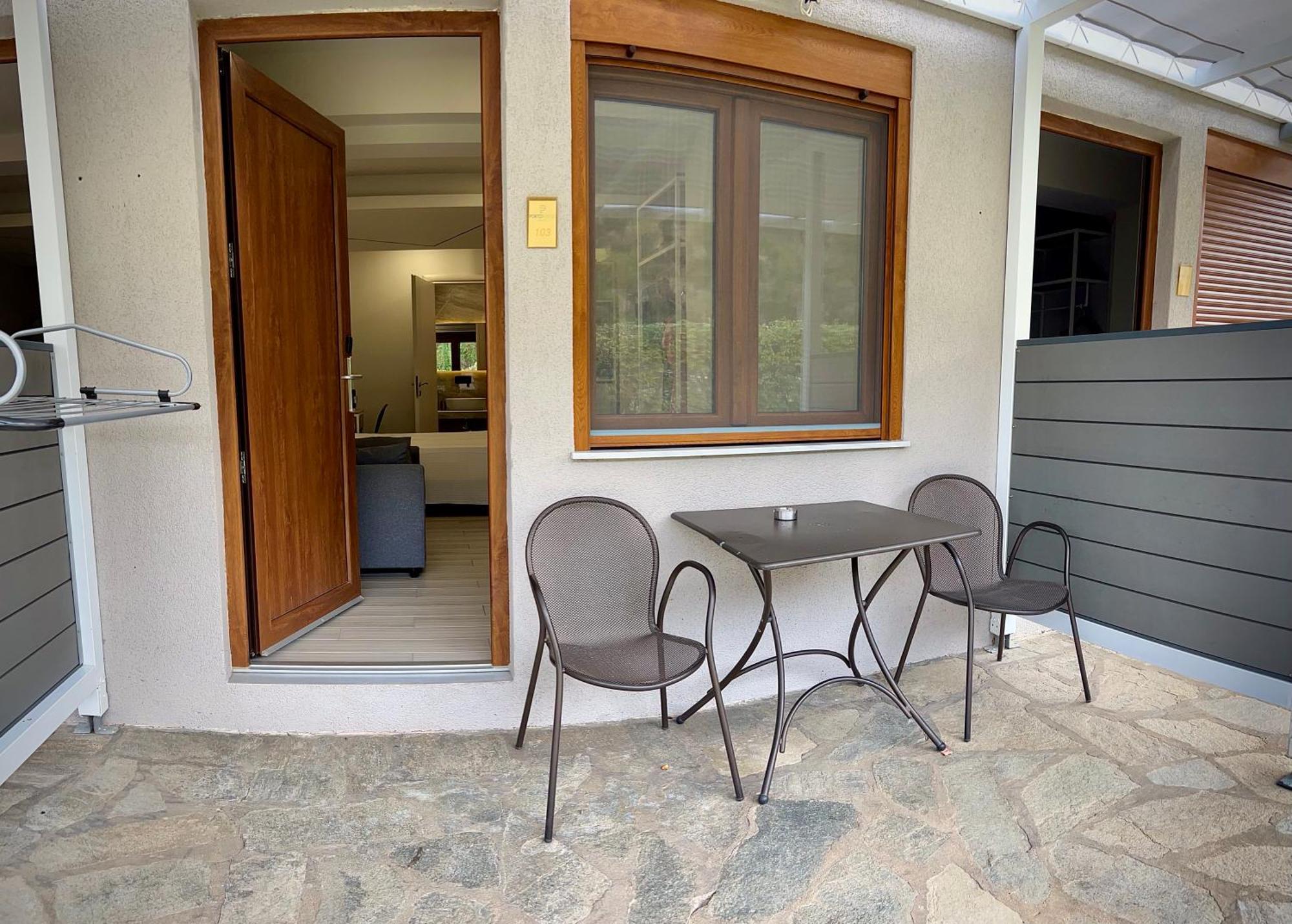 Porto Portes Suites 네아 포티데아 외부 사진