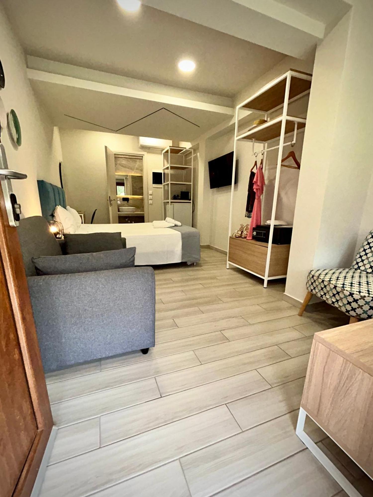 Porto Portes Suites 네아 포티데아 외부 사진